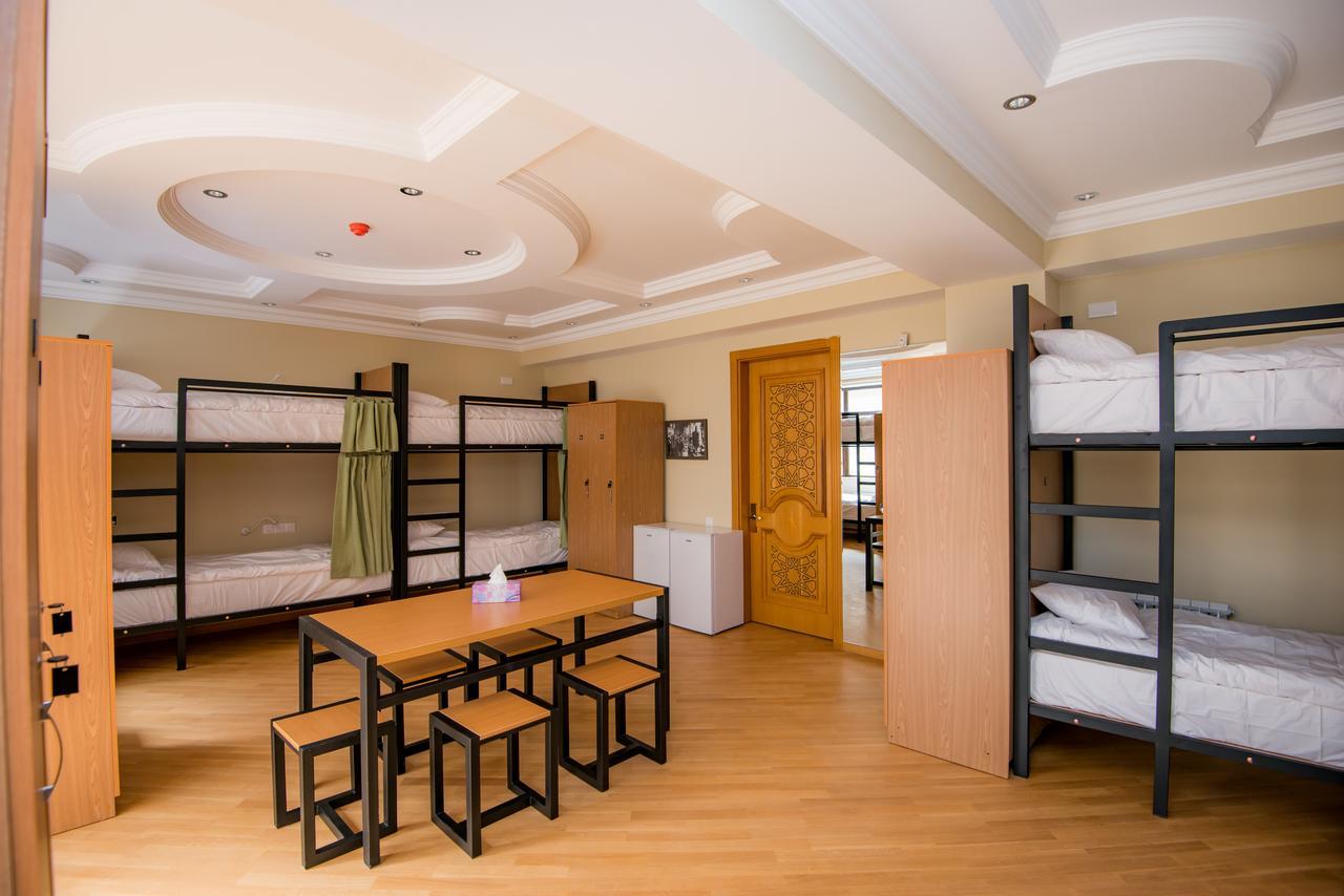 Feyu Hostel Baku Zewnętrze zdjęcie